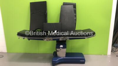 Maquet 1132.02A3 Operating Table with Controller and Accessories (Powers Up and Tested Working) *00039*