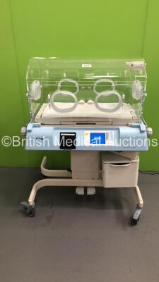 Drager Isolette 8000 Infant Incubator Version 4.11 with Mattress (Powers Up) *S/N NB01922*