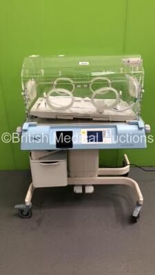 Drager Isolette 8000 Infant Incubator Version 4.11 with Mattress (Powers Up) *S/N NB01923*