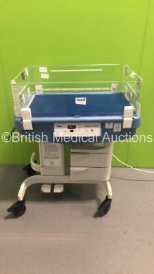 Arjo Encore Electric Patient Hoist with Controller (Powers Up and Tested Working) * SN KKA5020 *