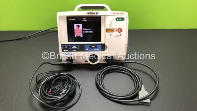 Medtronic Lifepak 20 Defibrillator / Monitor Including ECG and Printer Options with 1 x Paddle Lead, 1 x 3 Lead ECG Lead and 1 x Battery *Mfd 2005* (Powers Up)