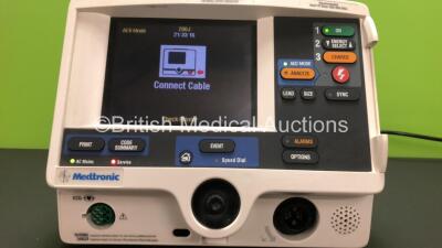 Lifepak 20 Defibrillator / Monitor Including ECG and Printer Options *Mfd 2003* (Powers Up) *31041251* - 2