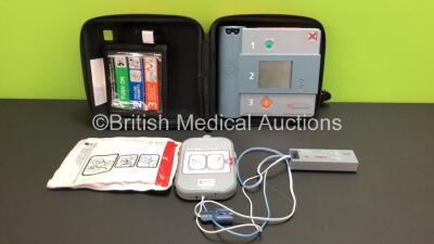Hewlett -Packard Heartstream Semi Automatic Defibrillator with Battery in Case (Untested Due to Flat Battery)