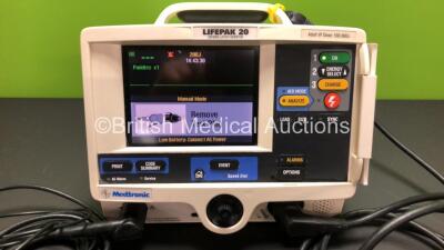 Medtronic Lifepak 20 Defibrillator / Monitor Including ECG and Printer Options with 1 x Paddle Lead, 1 x 3 Lead ECG Lead and 1 x Battery *Mfd 2007* (Powers Up) - 2