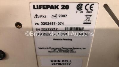Medtronic Lifepak 20 Defibrillator / Monitor Including ECG and Printer Options with 1 x Paddle Lead, 1 x 3 Lead ECG Lead and 1 x Battery *Mfd 2007* (Powers Up) - 4