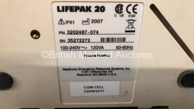 Medtronic Lifepak 20 Defibrillator / Monitor Including ECG and Printer Options with 1 x Paddle Lead, 1 x 3 Lead ECG Lead and 1 x Battery *Mfd 2007* (Powers Up) - 4