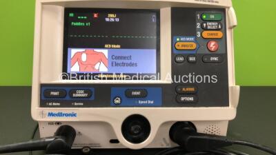 Medtronic Lifepak 20e Defibrillator with ECG and Printer Options with Paddle Lead and 3 Lead ECG Lead *Mfd 2009* (Powers Up) - 2