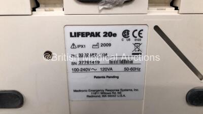 Medtronic Lifepak 20e Defibrillator with ECG and Printer Options with Paddle Lead and 3 Lead ECG Lead *Mfd 2009* (Powers Up) - 4