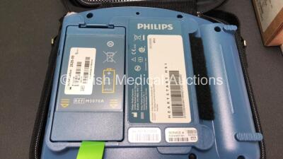 Philips Heartstart HS1 Defibrillator with 1 x Philips Ref M5070A Battery *Install Date 09-2026* with Philips M5071A Smart Pads Cartridge and Accessories in Carry Case (Powers Up in Excellent Condition) - 3