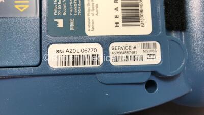 Philips Heartstart HS1 Defibrillator with 1 x Philips Ref M5070A Battery *Install Date 08-2026* with Philips M5071A Smart Pads Cartridge and Accessories in Carry Case (Powers Up and Boxed in Excellent Condition) - 4