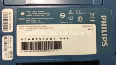 Philips Heartstart HS1 Defibrillator with 1 x Philips Ref M5070A Battery *Install Date 08-2026* with Philips M5071A Smart Pads Cartridge and Accessories in Carry Case (Powers Up and Boxed in Excellent Condition) - 5