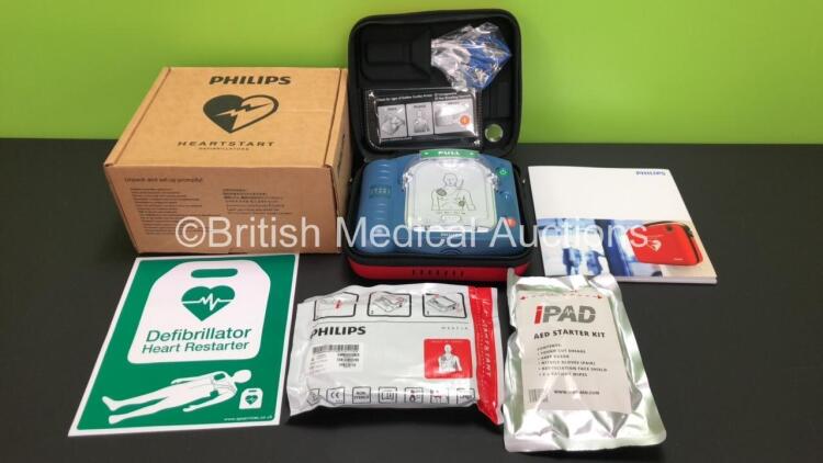 Philips Heartstart HS1 Defibrillator with 1 x Philips Ref M5070A Battery *Install Date 08-2026* with Philips M5071A Smart Pads Cartridge and Accessories in Carry Case (Powers Up and Boxed in Excellent Condition)