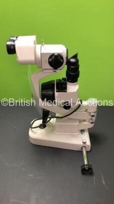 TopCon SL-2F Slit Lamp with 2 x 12,5x Eyepieces (Unable to Power Test Due to No Power Supply) - 4