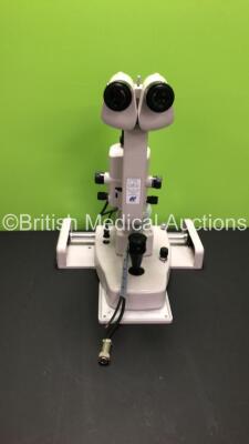 TopCon SL-D4 Slit Lamp with 2 x 12,5x Eyepieces (Unable to Power Test Due to No Power Supply) *Mfd 2008*