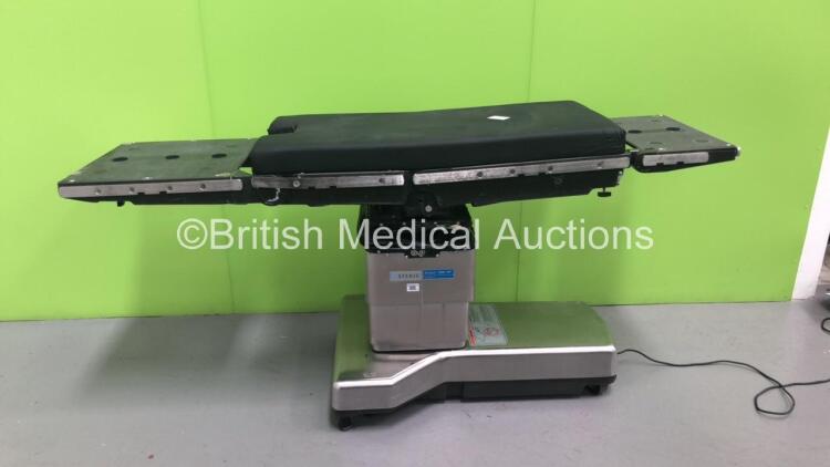 Steris Amsco 3085 SP Electric Operating Table with Cushions (Powers Up) *S/N FS0073037*
