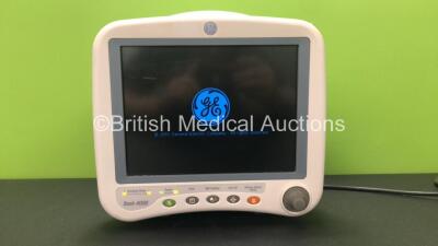 GE Dash 4000 Patient Monitor Including ECG, NBP, CO2, BP 1/2, BP 2/4, SpO2 and Temp/CO Options (Powers Up) *SNSD010366167GA* *GH*