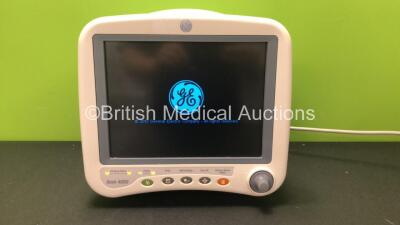 GE Dash 4000 Patient Monitor Including ECG, NBP, CO2, BP 1/2, BP 2/4, SpO2 and Temp/CO Options (Powers Up) *SN SD010303496GA* *GH*