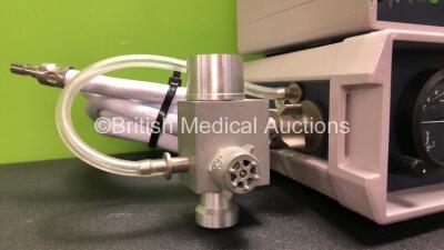 PneuPAC ventiPAC Ventilator with 1 x Hose and 2 x PneuPAC alarmPAD Alarm Units - 2