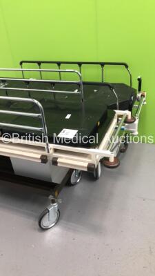 1 x Huntleigh Hydraulic Patient Trolley with Mattress and 1 x Stryker Transport Hydraulic Patient Trolley with Mattress (Hydraulics Tested Working) - 2