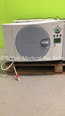 Eschmann Little Sister SES 113 Autoclave (Powers Up)