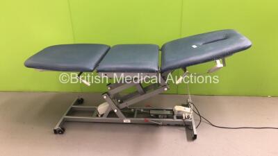 Unknown Make of Electric 3 Way Patient Examination Couch with Controller (Powers Up) *S/N NA*