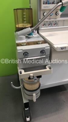 Datex-Ohmeda Aestiva/5 Anaesthesia Machine with Datex-Ohmeda 7100 Ventilator Software Version 1.4 with Bellows, Absorber and Hoses (Powers Up) (GH) - 4