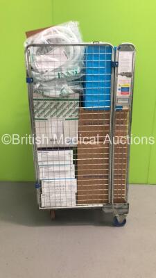 Cage of Mixed Consumables Including Covidien Magellan Hypodermic Safety Needles, Rocialle Straight Tubing Clamps and Intersurgical Breathing Circuits (Cage Not Included - Out of Date) - 2