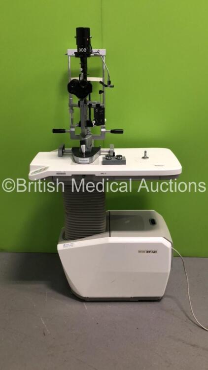 Haag Streit Bern SL 900 Slit Lamp with 2 x 12,5x Eyepieces, 2 x 16x Eyepieces and Haag Streit Bern Tonometer (Powers Up with Good Bulb) on ST-40 Auto Desk *S/N 5583*