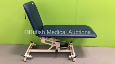 Hoskins Hydraulics Patient Couch (Hydraulics Tested Working - Damage to Cushion)