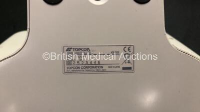 Mixed Lot Including 1 x TopCon KB 50S Auto Phoropter (Untested Due to No Power Supply) 1 x Think Centre Monitor (Powers Up) 1 x TopCon ACP 7 Auto Chart Projector (Powers Up with Damage and Loose Cover-See Photos) *2523446 - 3549C2G - 848957* *FOR EXPORT - 3
