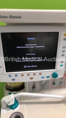 Datex-Ohmeda Avance Anaesthesia Machine Software Version 08.01 with Bellows and Hoses (Powers Up) *S/N ANBQ02221* - 2