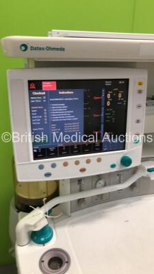 Datex-Ohmeda S/5 Avance Anaesthesia Machine Software Version 3.20 with Bellows and Hoses (Powers Up) *S/N ANBJ00136* - 5