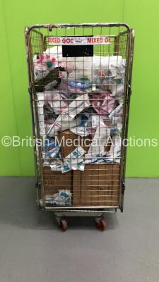 Cage of Mixed Consumables Including Intersurgical i-gel Supraglottic Airways, Instrapac Plastic Forceps and B-Braun 20ml Luer/Solo (Cage Not Included - Majority Out of Date)