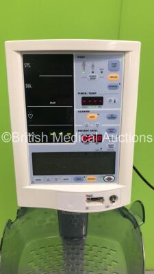 Datascope Accutorr Plus Patient Monitor on Stand (Powers Up) * SN A7122170C8 * - 2