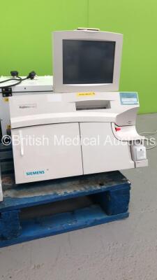 Bayer Healthcare Rapidlab 1200 Series (Powers Up - Damage to Screen Mounting) *S/N 012994*