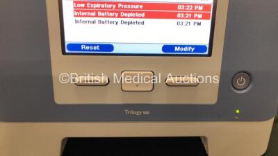 Philips Respironics Trilogy 100 Ventilator Software Version 14.1.02 (Powers Up) in Carry Bag - 3