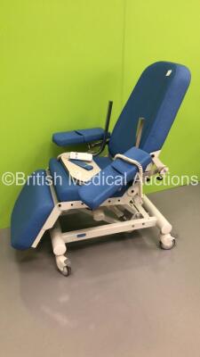 Midmark Promotal Electric Patient Chair with Controller (Powers Up) *S/N NA* - 2