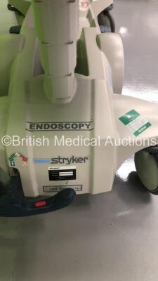 Stryker Big Wheel Hydraulic Patient Trolley with Mattress (Hydraulics Tested Working) - 3