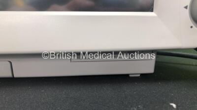 Philips M8007A MP70 Neonatal Touch Screen Patient Monitor Software Revision J.10.45 *Mfd 2012* (Powers Up) *W* - 2