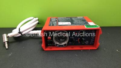 Smiths Medical paraPAC MR Compatible 200D Ventilator with Hose *SN 1311195*