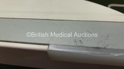 Mindray BeneView T8 Patient Monitor with 1 x Mindray BeneView T1 Patient Monitor Including ECG, SpO2, MP1, IBP, T1, T2 and NIBP Options (Powers Up with Faulty Dial and Cracked Casing -See Photo) *Mfd 09-2012**SN FB28000960, CF29112755* - 9