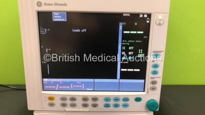 Datex-Ohmeda Compact Anaesthesia Monitor with E-PRESTN Multiparameter Module with SPO2, NIBP, T1-T2, P1-P2 and ECG Options (Powers Up, Scratched Casing - See Photo) *6497822 / 6495496* - 2