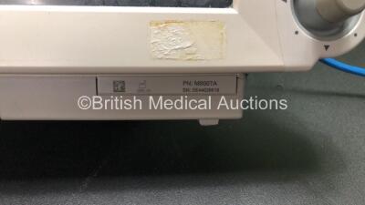 Philips Intellivue MP70 Touch Screen Patient Monitor (Powers Up) *Mfd 03-2005* - 2