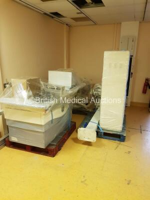 GE Proteus Analogue X-Ray Bucky Room *Mfd - 2003* Including Proteus Elevating Patient Table, Wall Stand, OTC + Tube/Housing, Ceiling Rails (5m in length), Console, Proteus System Cabinet, The System is Complete and was Professionally De-Installed from a W - 9