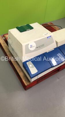 Perkin Elmer Wallac Victor2 1420 Multilabel Counter (Powers Up) - 3