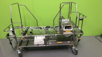 Ferno Incubator Stretcher with ProPaq Monitor (Unable to Power Up Due to No Power Supply) (RI)