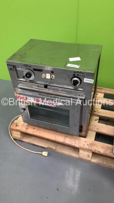 Memmert Heating / Drying Oven (Unable to Power Test Due to 3 Pin Power Supply - Front Door Taped Shut) - 2