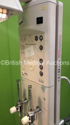 Fisher & Paykel Neopuff Infant Resuscitaire with Hoses (Powers Up) * SN 2001-WE13000054 * - 2