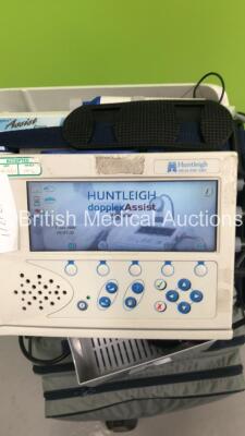 Huntleigh Healthcare Dopplex Assist Range on Stand with Job Lot of Accessories and Carry Bag (Powers Up) - 2