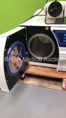 MDS Medical LF-12L Steam Sterilizer (Powers Up - Missing Front Cover - See Pictures) - 4